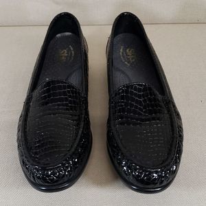 SAS SIMPLIFY FAUX CROC PATENT LEATHER LOAFERS BFPM-10-149, NARROW WIDTH
